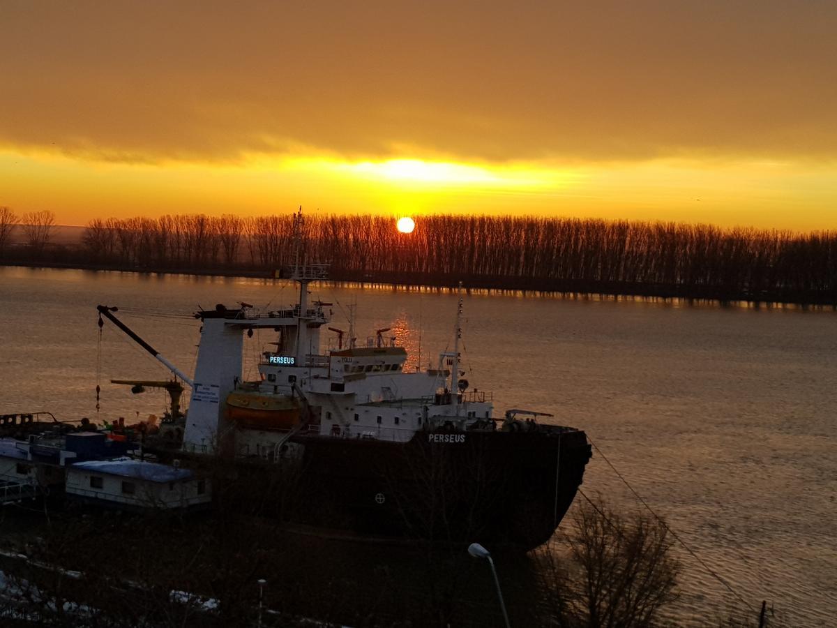 Citadel Aparthotel Galati Luaran gambar